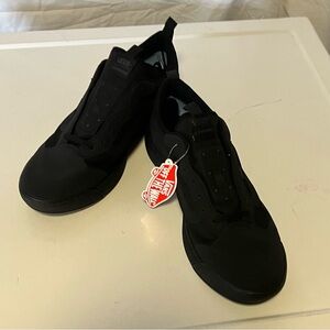Vans Ultrarange Exo Black/Black men’s 13 US/12 Euro new in box, never worn